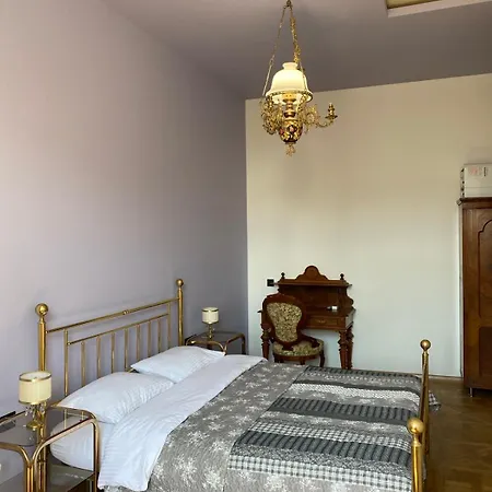 Apartamento 3 Bedrooms On Nasypna 3 *