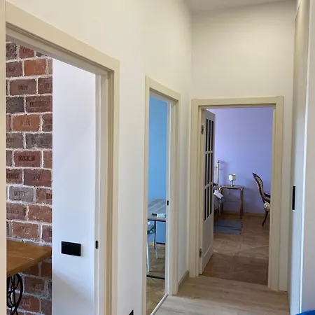 Apartamento 3 Bedrooms On Nasypna 3 Lviv