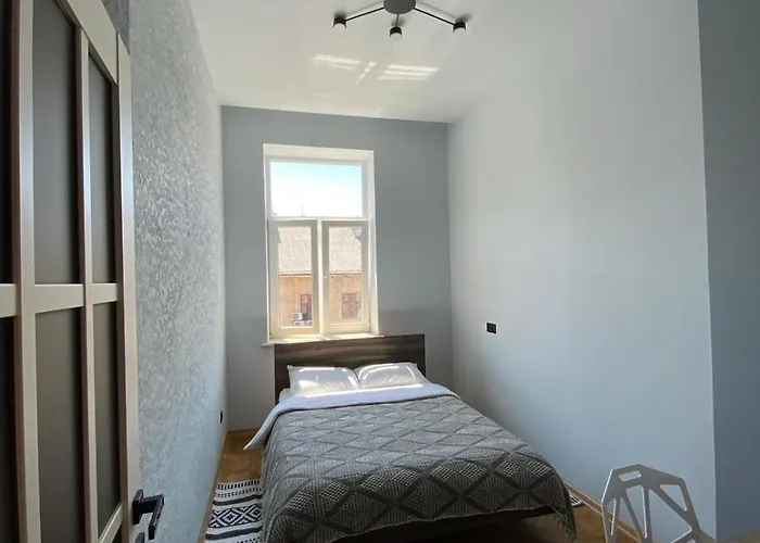 3 Bedrooms On Nasypna 3 * Львов