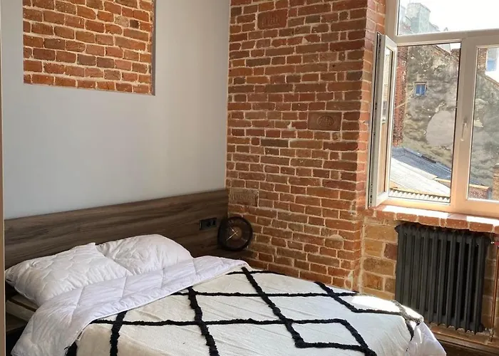 Lejlighed 3 Bedrooms On Nasypna 3